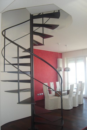 2006-2007 Progetto di ristrutturazione di attico a Milano, pratica edilizia, D.L., progettazione di interni ed esecutivo arredi